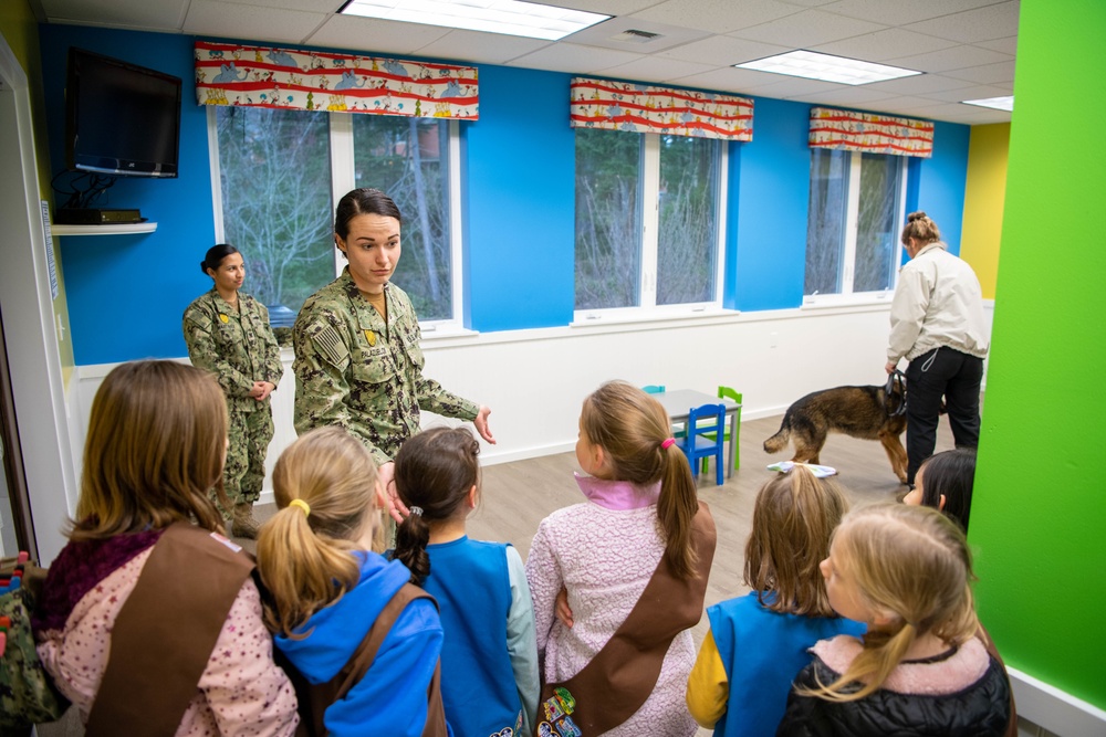 NBK Military Working Dogs show off for local Girl Scouts