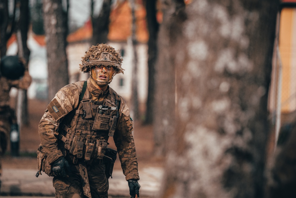 NATO BG-P Soldiers complete a British Army leadership course