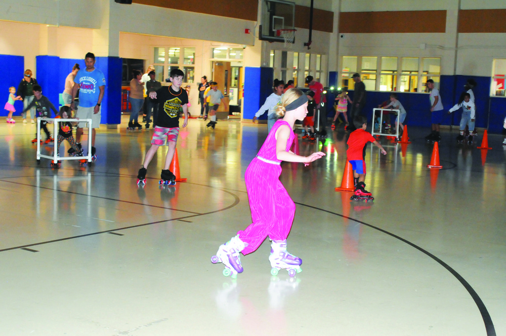 Fort Polk Families lace skates, show moves at CYS event
