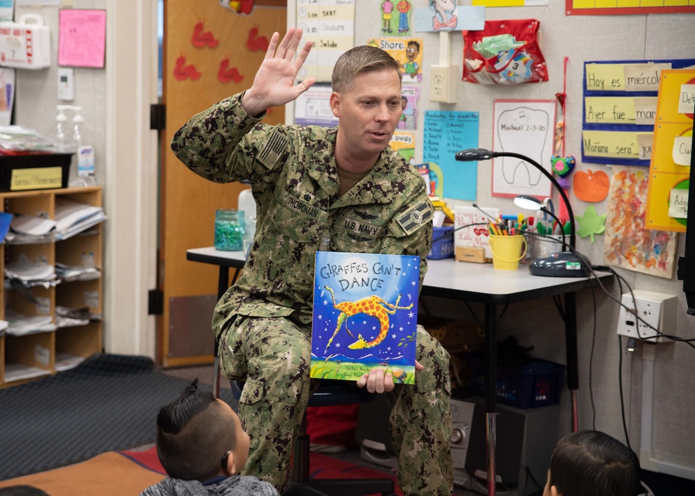 USS Bonhomme Richard Sailors Partner  with Local Elementary School for Read Across America