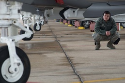 F-35 Maintainers Blend Professions to Provide Combat Power