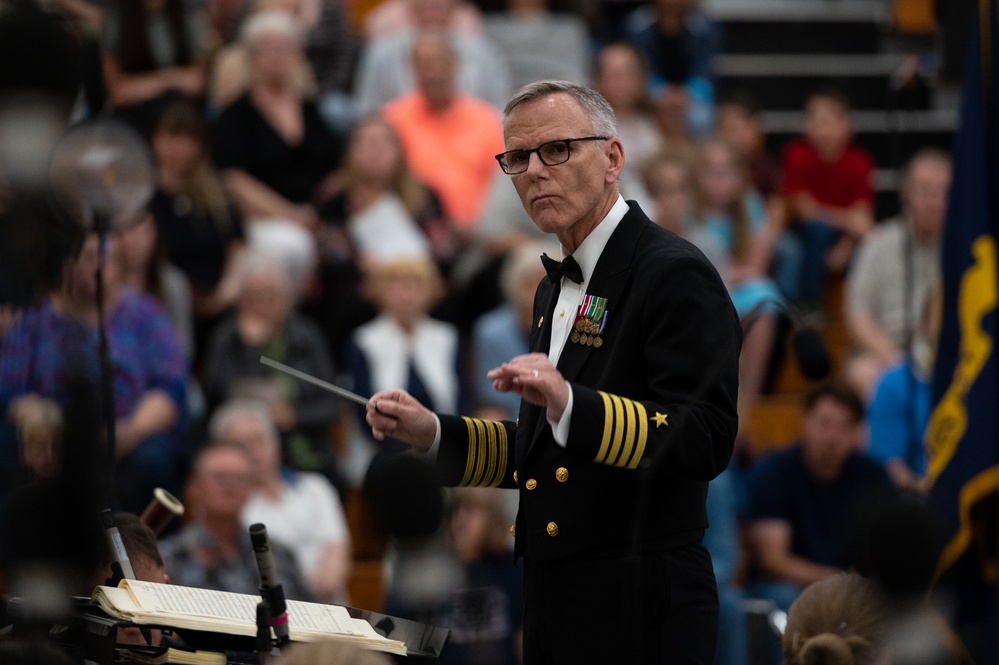 Navy Band visits Brooksville