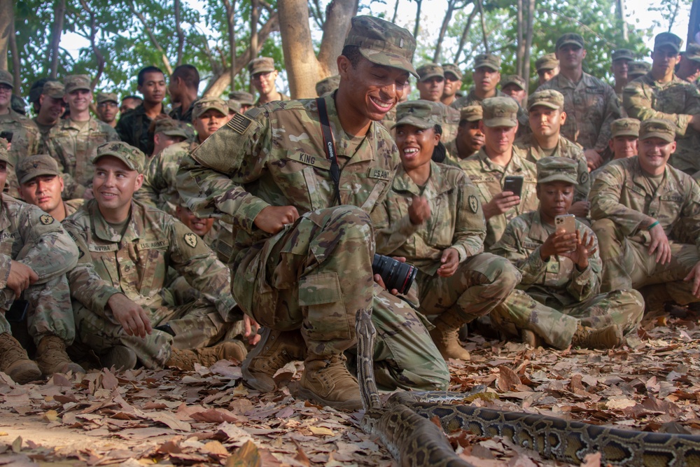 HG20 Snake Familiarization