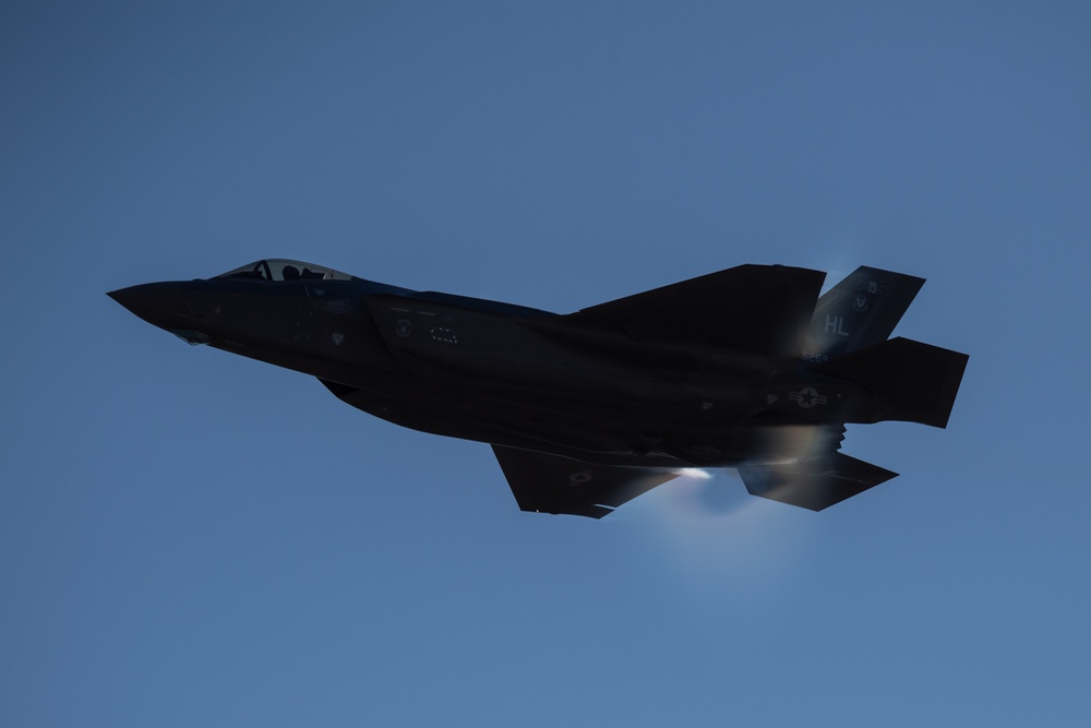 F-35 Demonstration Team hosts local media at Hill AFB