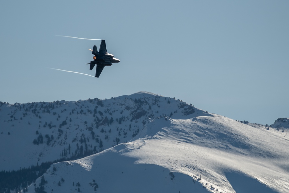 F-35 Demonstration Team hosts local media at Hill AFB