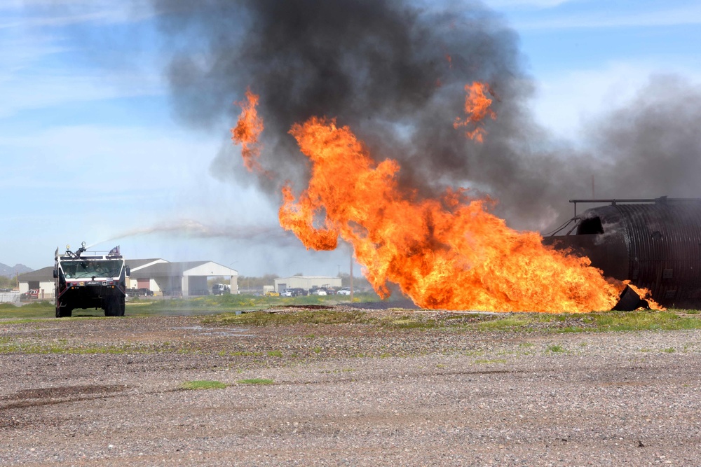 944th Civil Engineers conducts live-fire training