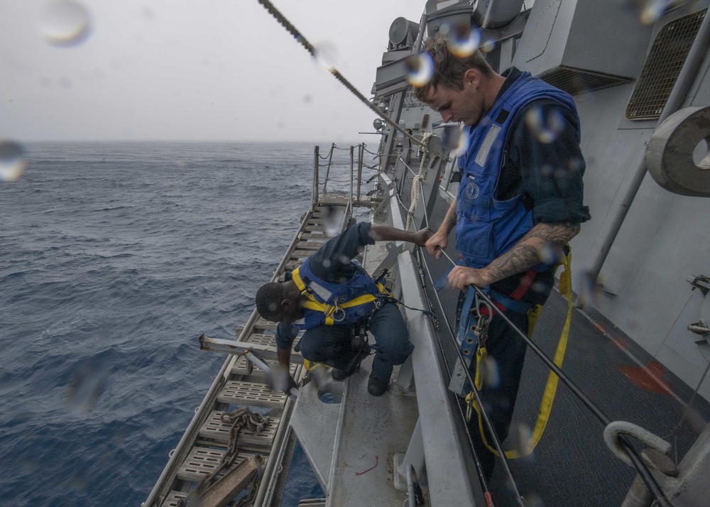USS Carney (DDG 64)