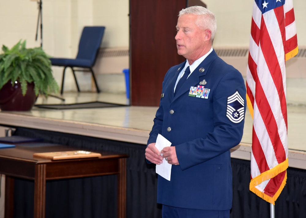 270th EIS Chief retires from ANG