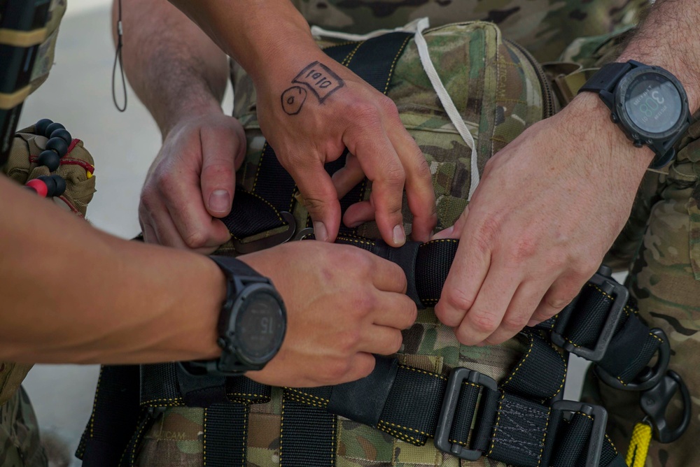 82nd Expeditionary Rescue Squadron performs HALO jump