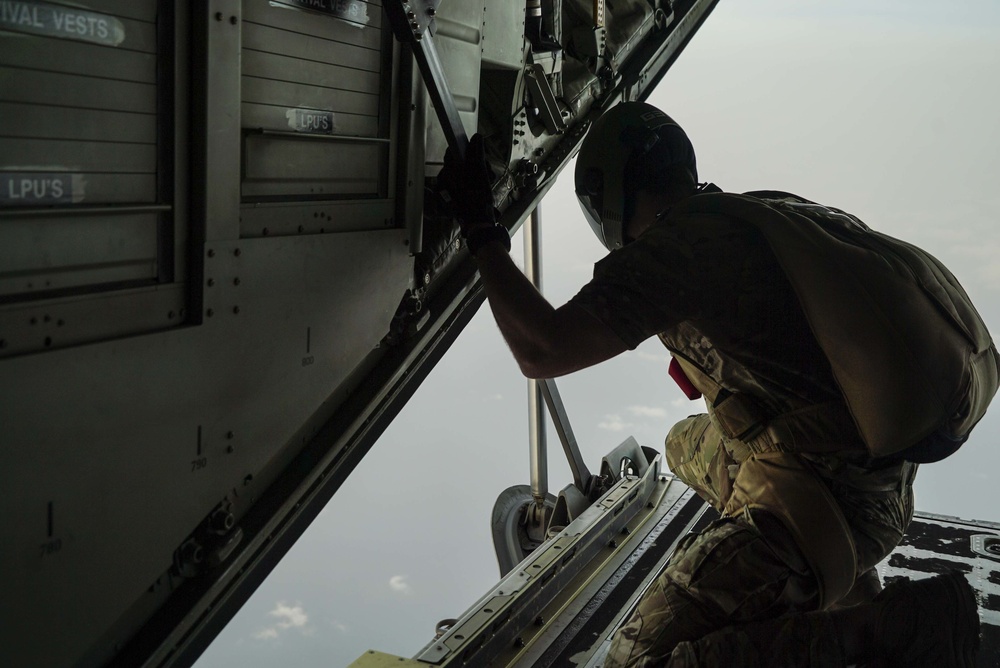 82nd Expeditionary Rescue Squadron performs HALO jump