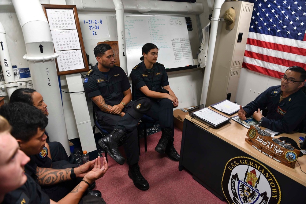 USS Germantown (LSD 42) CMC and RNZN sailors