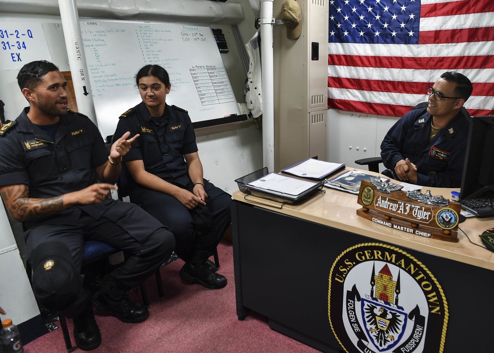 USS Germantown (LSD 42) CMC and RNZN sailors