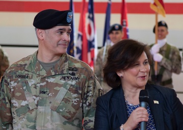 361st Civil Affairs Brigade changes command