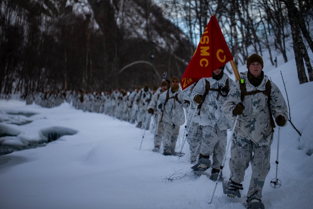 LE Bn Marines brave the cold