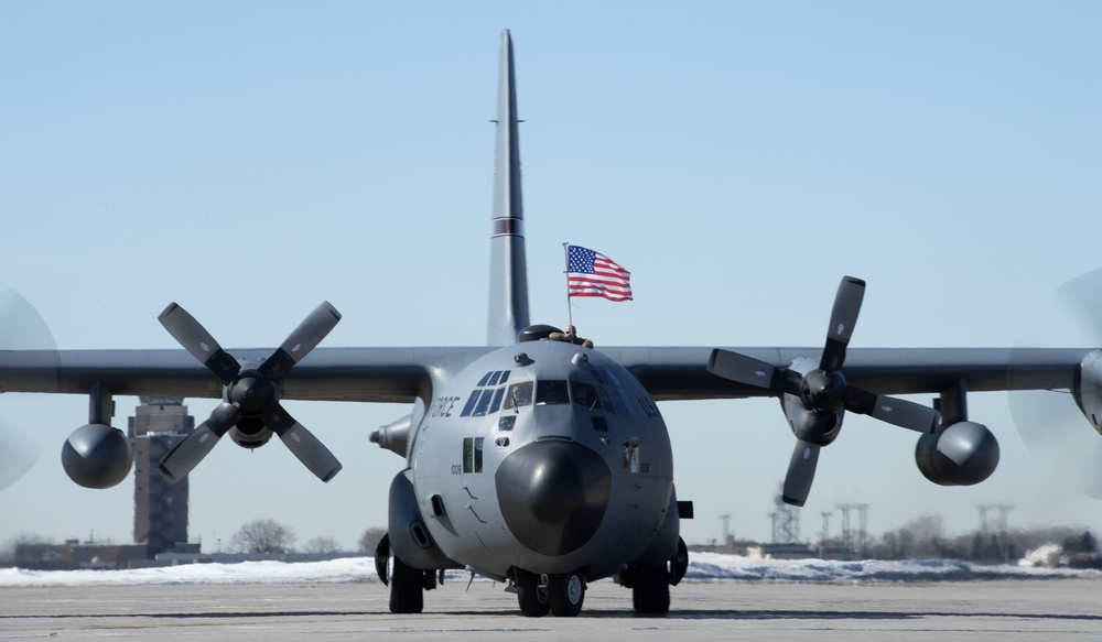 Welcome Home Airmen of the 133rd Airlift Wing