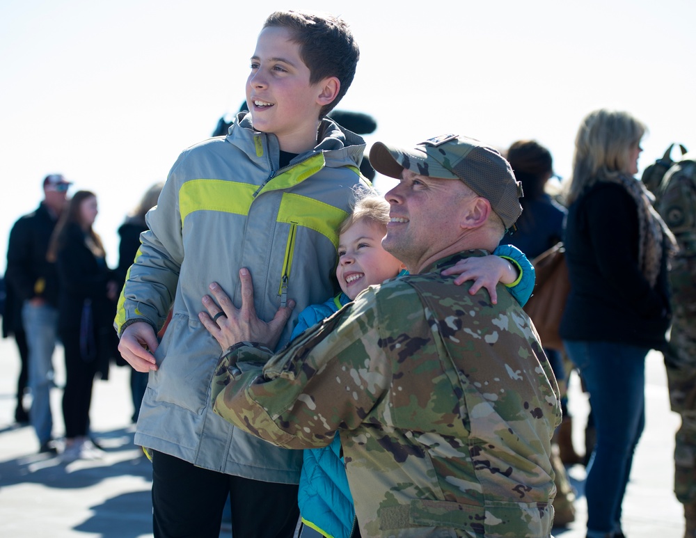 Welcome Home Airmen of the 133rd Airlift Wing