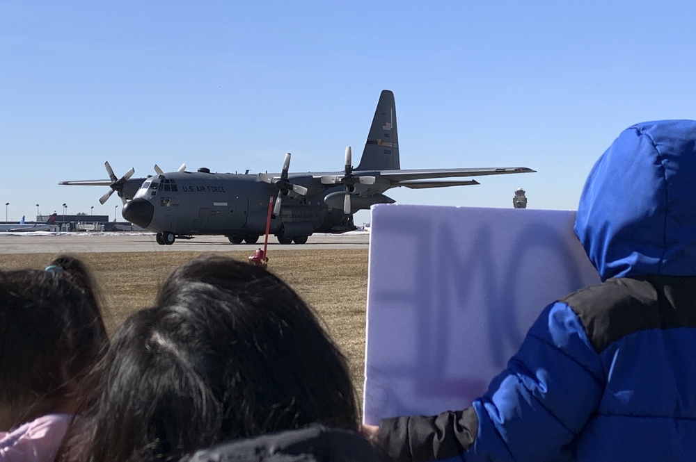 Welcome Home Airmen of the 133rd Airlift Wing