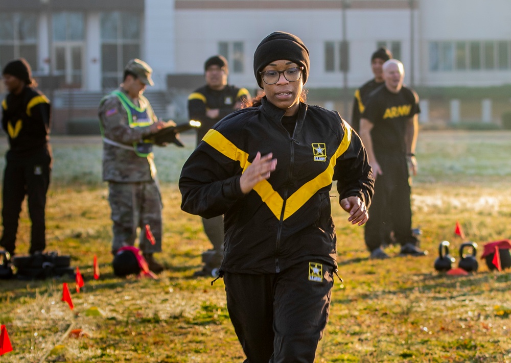 U.S . Army Reserve Headquarters prepares for new fitness test with diagnostic events