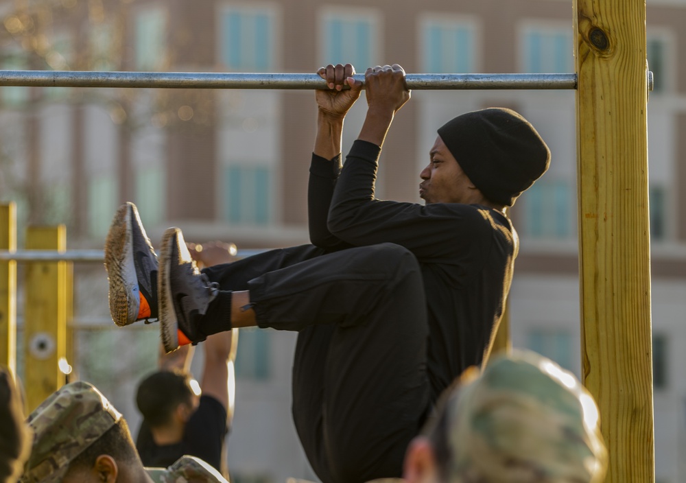 U.S . Army Reserve Headquarters prepares for new fitness test with diagnostic events