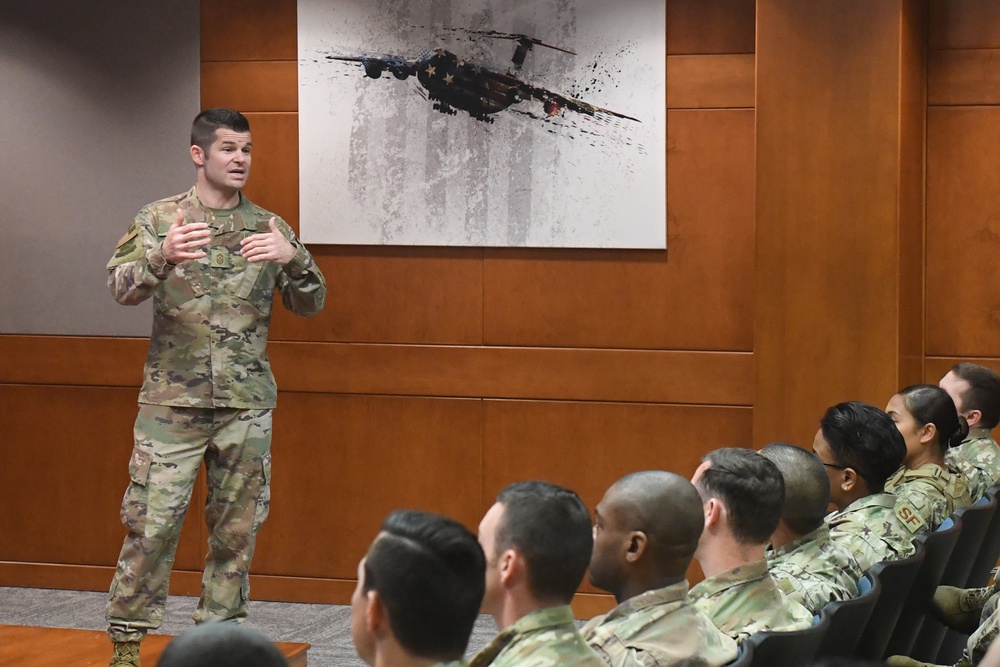CRW command chief speaks with Airmen