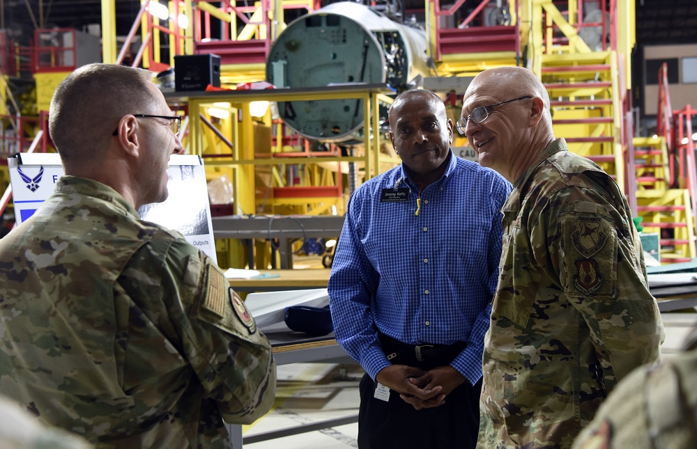 AFMC commander visits WR-ALC F-15 PDM