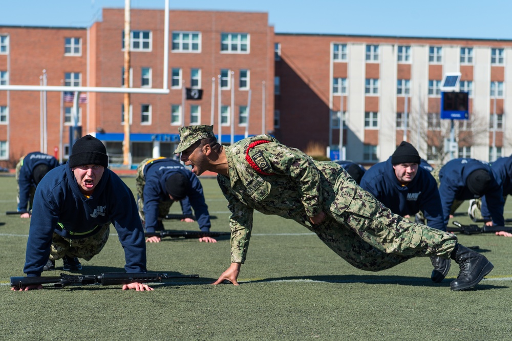 200309-N-TE695-0009 NEWPORT, R.I. (March 9, 2020) Navy Officer Candidate School performs remedial physical training