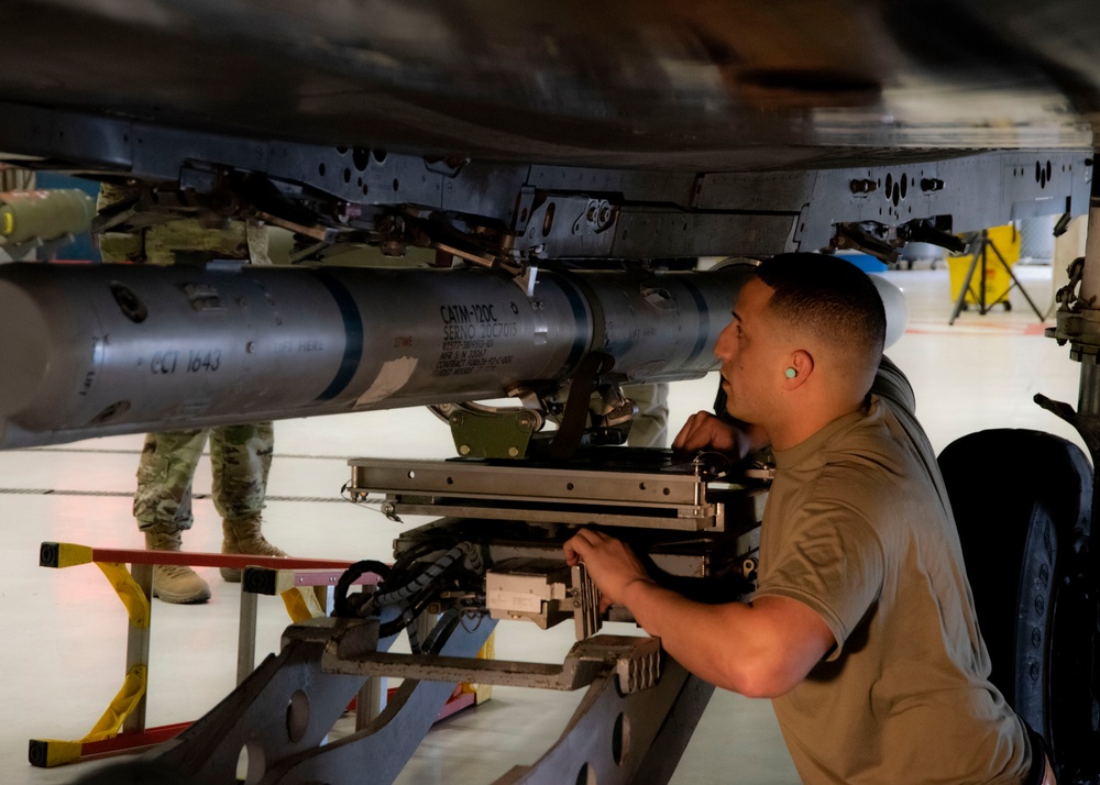Fighter Squadrons face off in the Annual Load Crew Competition
