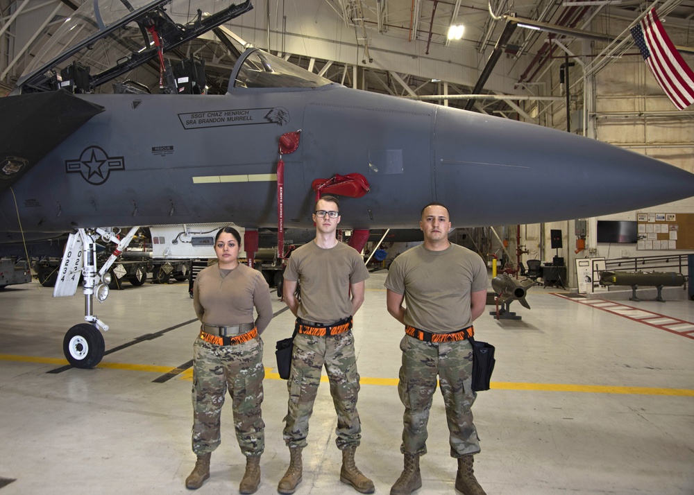 Fighter Squadrons face off in the Annual Load Crew Competition