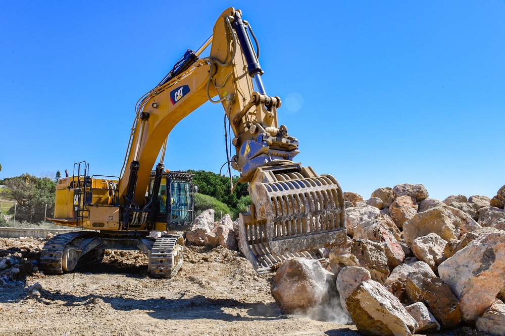 NMCB 1 continues Cliff Erosion Prevention Project on Naval Station Rota