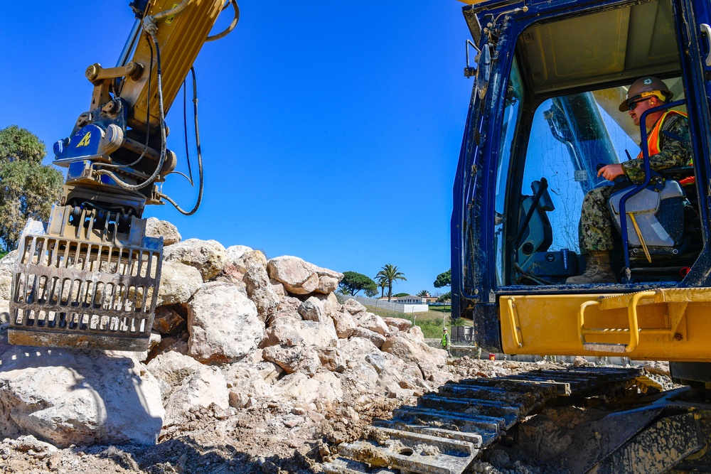 NMCB 1 continues Cliff Erosion Prevention Project on Naval Station Rota