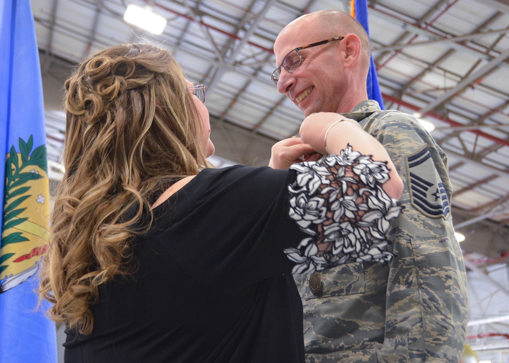 Senior Master Sgt. Jamison Horn retires after more than 30 years