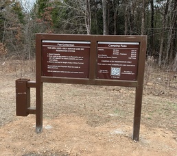 Eufaula Lake: self-service campground and day use areas