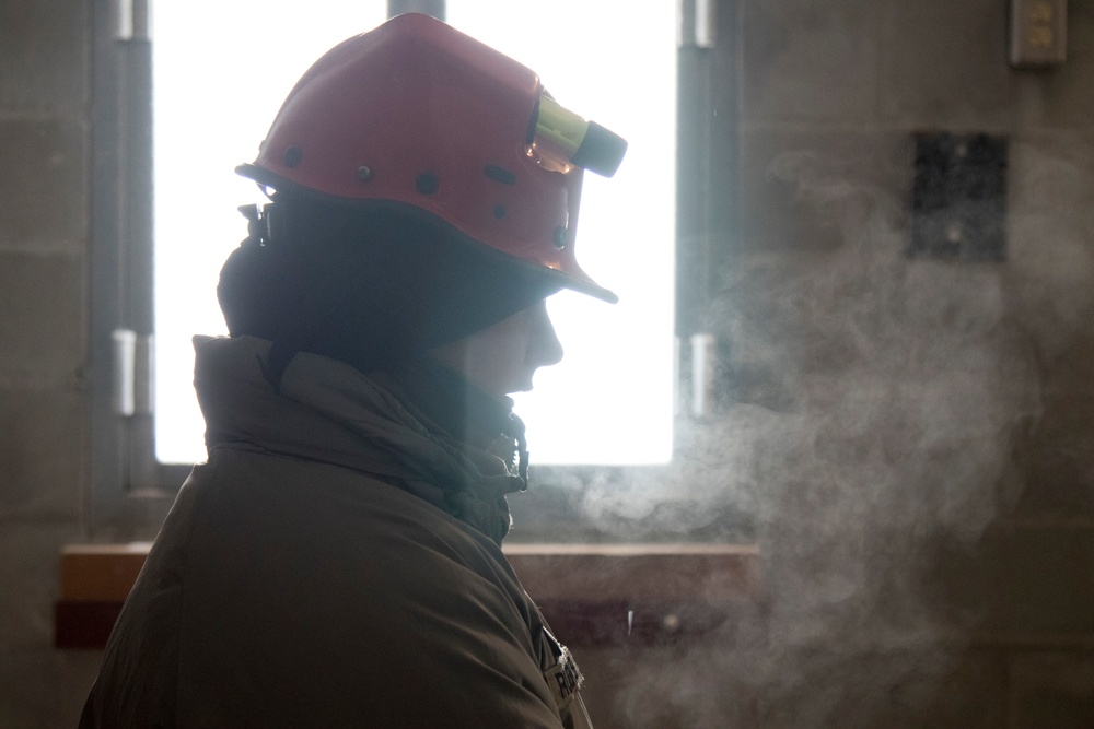 Multiple agencies practice decontamination during Arctic Eagle 2020