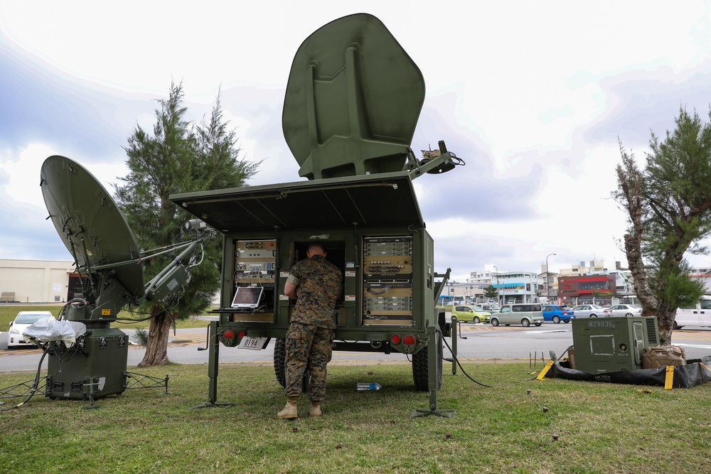 COMMEX | Marines with Communications Co. conduct COMMEX