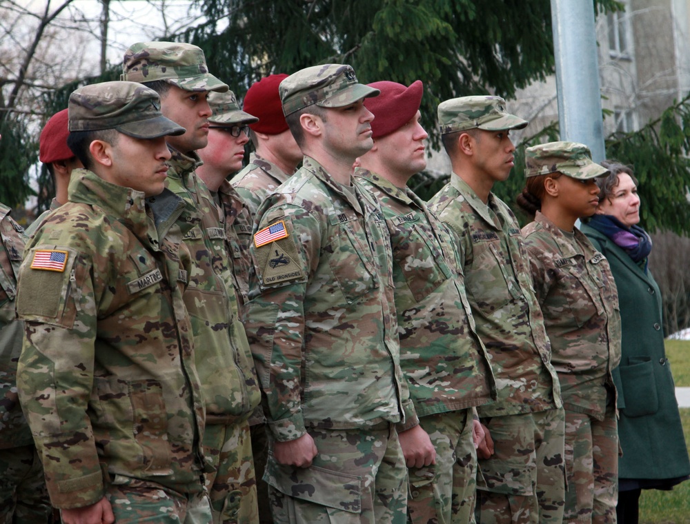 1/9 CAV, 2ABCT revisits school after participating in renovations