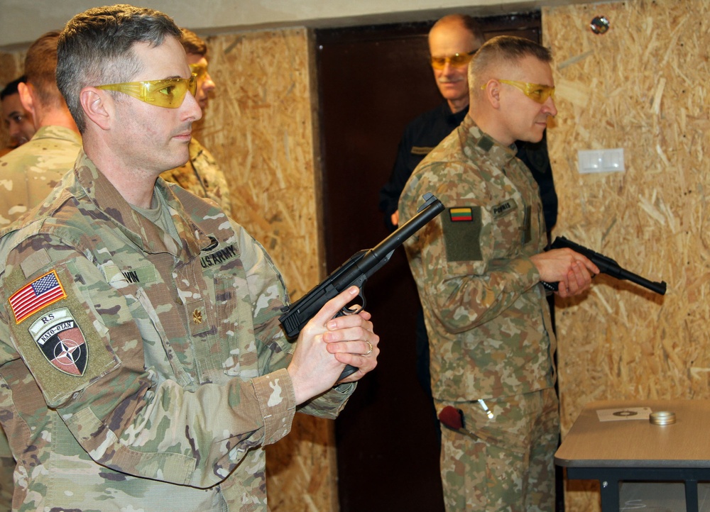 1/9 CAV, 2ABCT revisits school after participating in renovations