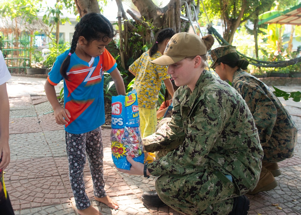 USS Green Bay participates in Camillian Social Center Rayong COMREL, March 9, 2020