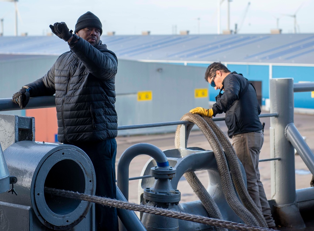 USNS Benavidez Arrives in the Netherlands