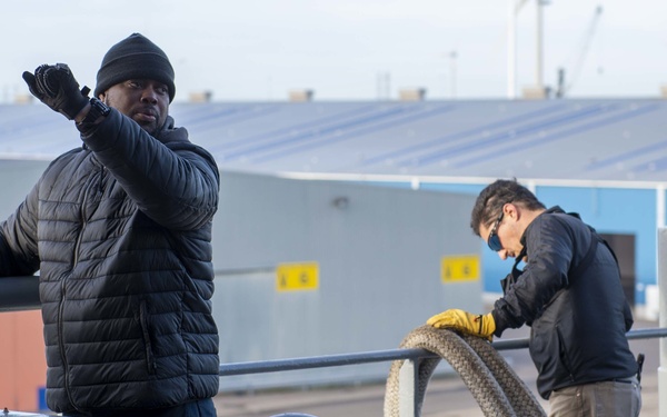 USNS Benavidez Arrives in the Netherlands