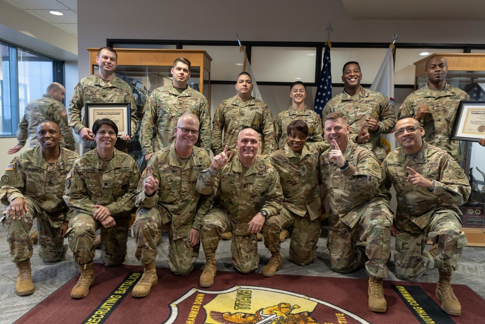 USAREC CG presents six Army Recruiter Rings to 5th Medical Recruiting Battalion personnel