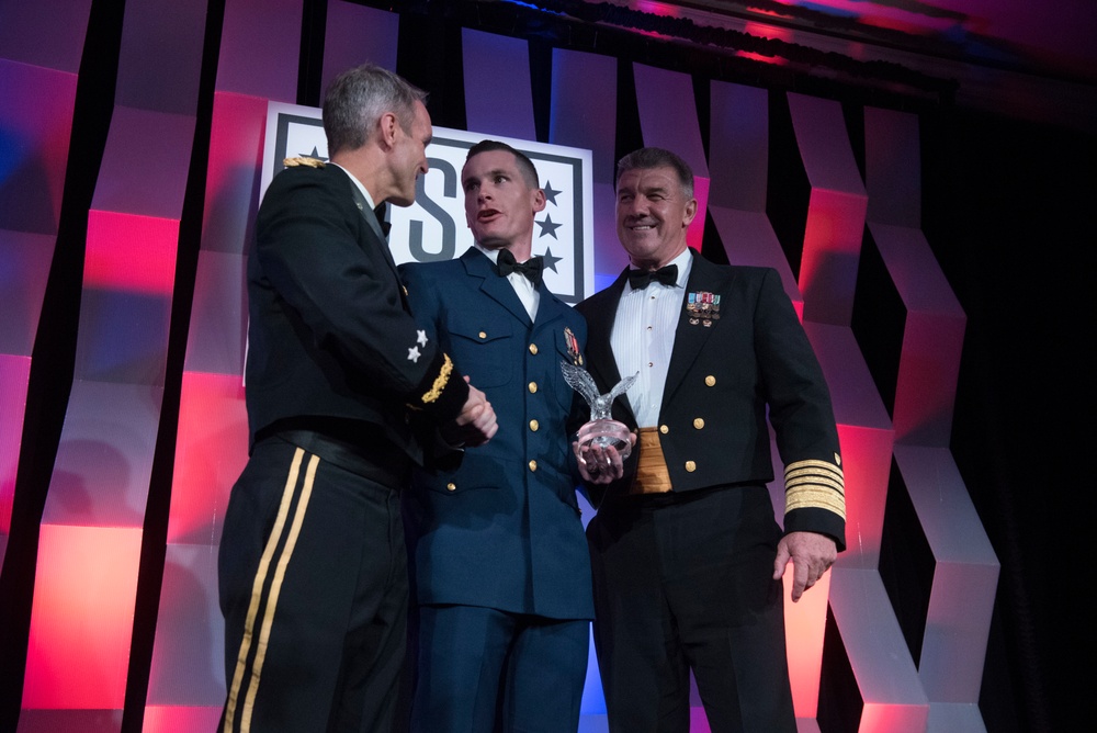 USO Honors Special Operations Forces
