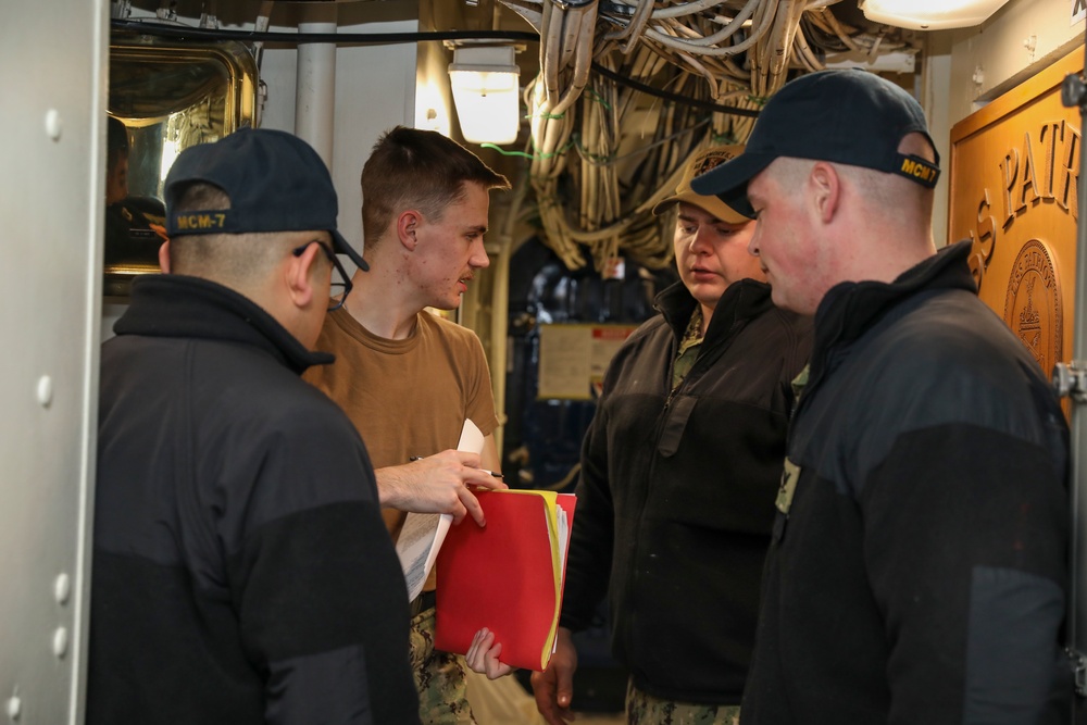 USS Emory S. Land Helps Repair Ships in Sasebo