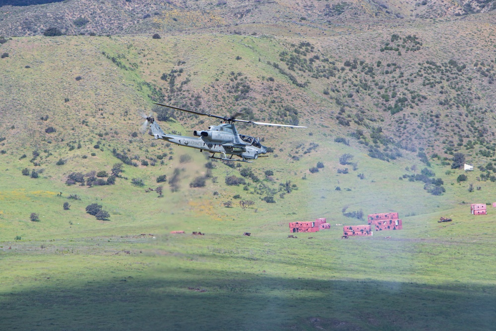 HMLA-469 conducts aerial gunnery demonstration