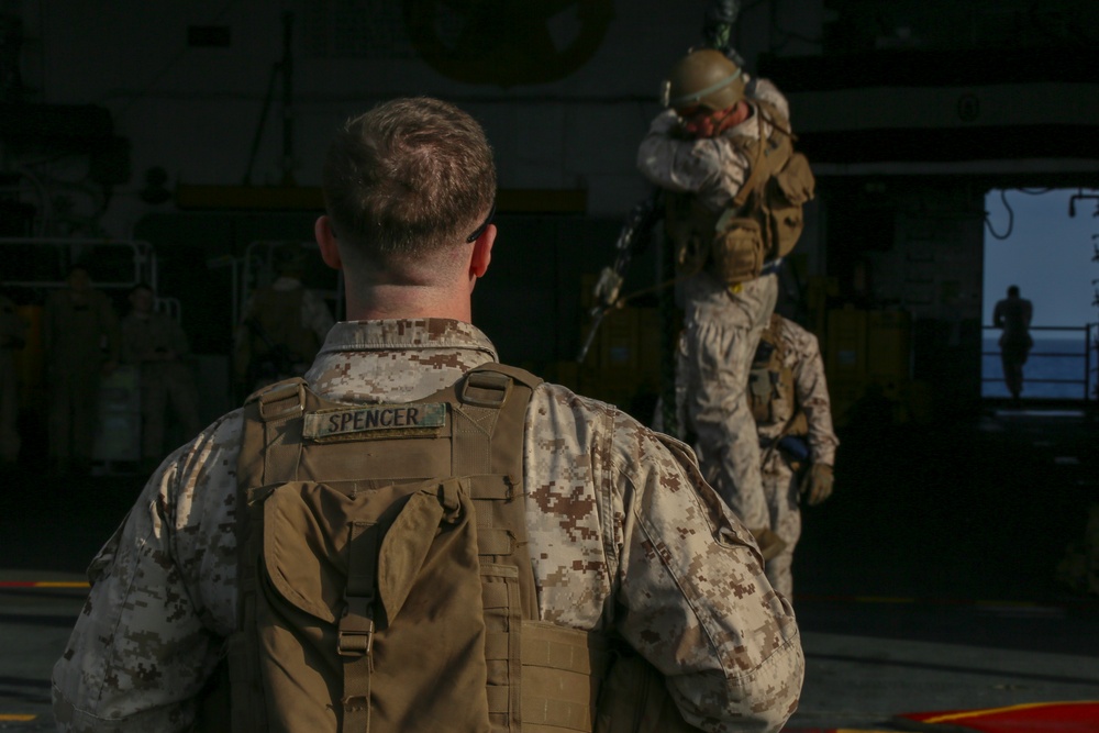 Fox Company fast-ropes aboard Bataan