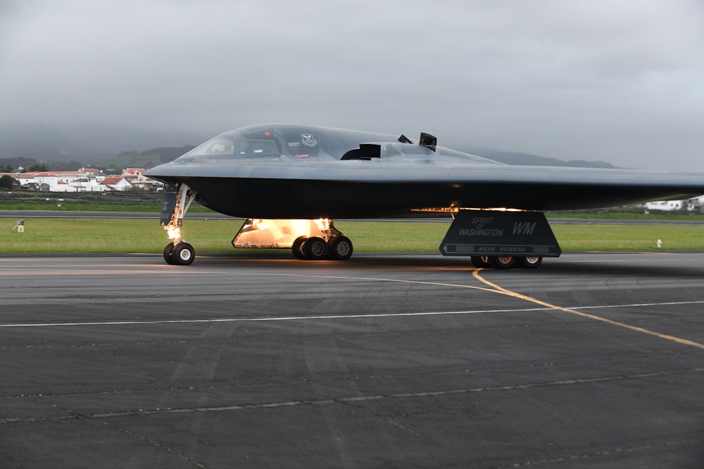 Whiteman AFB B-2 Spirits leave Lajes Field