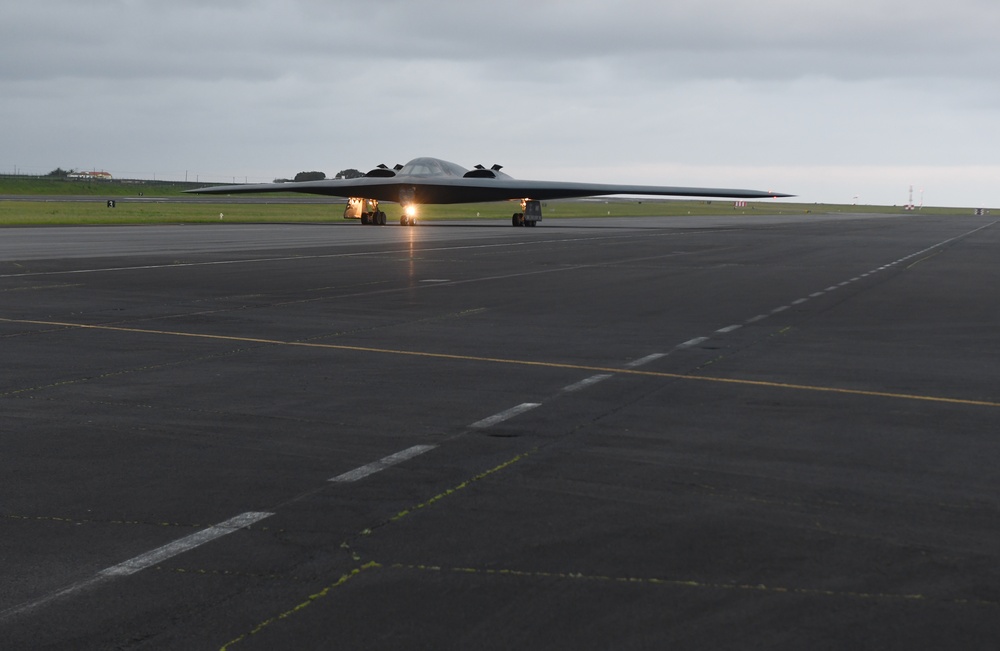 Whiteman AFB B-2 Spirits leave Lajes Field