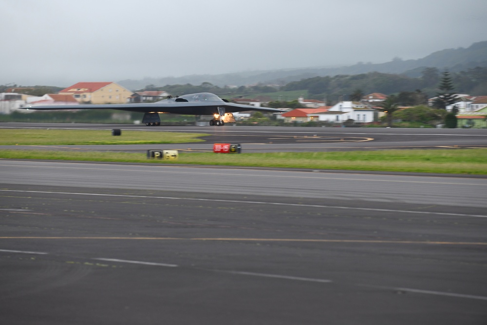 Whiteman AFB B-2 Spirits leave Lajes Field