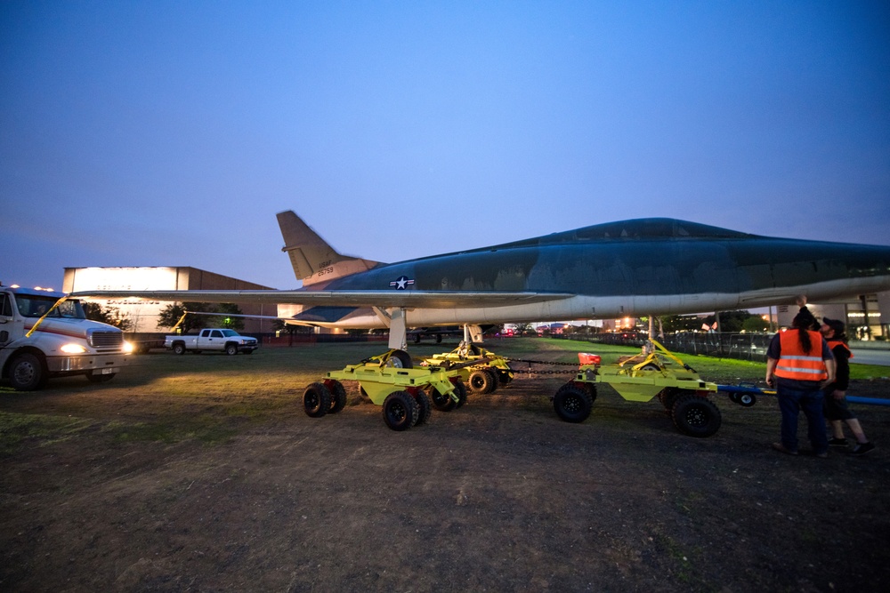 Static display on the move to new location