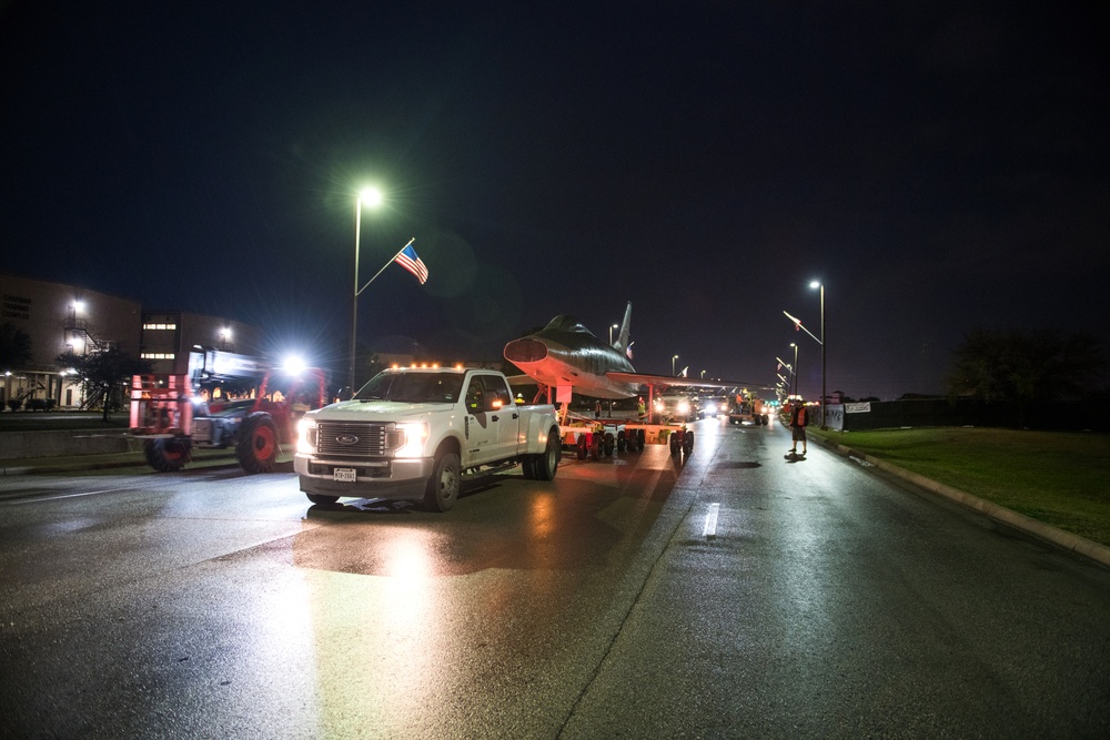 Static display on the move to new location