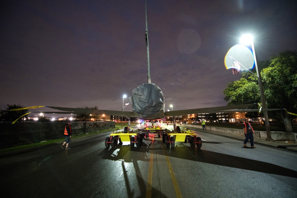Static display on the move to new location